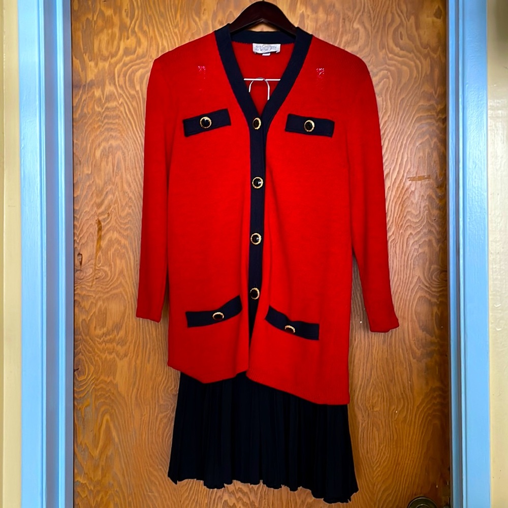 Women’s knit skirt set.